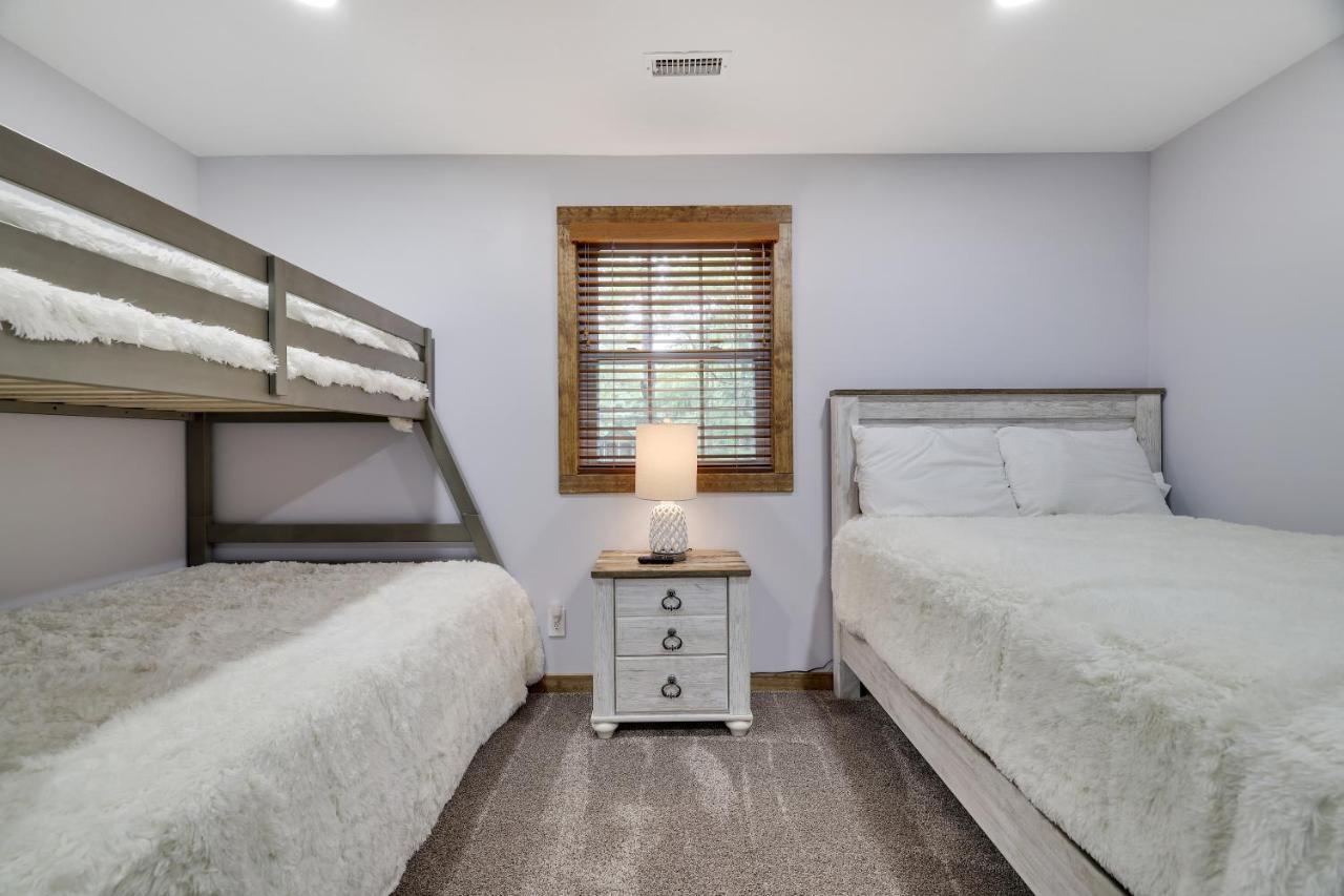 Whiskey Pines Retreat! Single Level Home, Outdoor Firepit, Ac, Bbq! Sleeps 9 In Lake Harmony! المظهر الخارجي الصورة