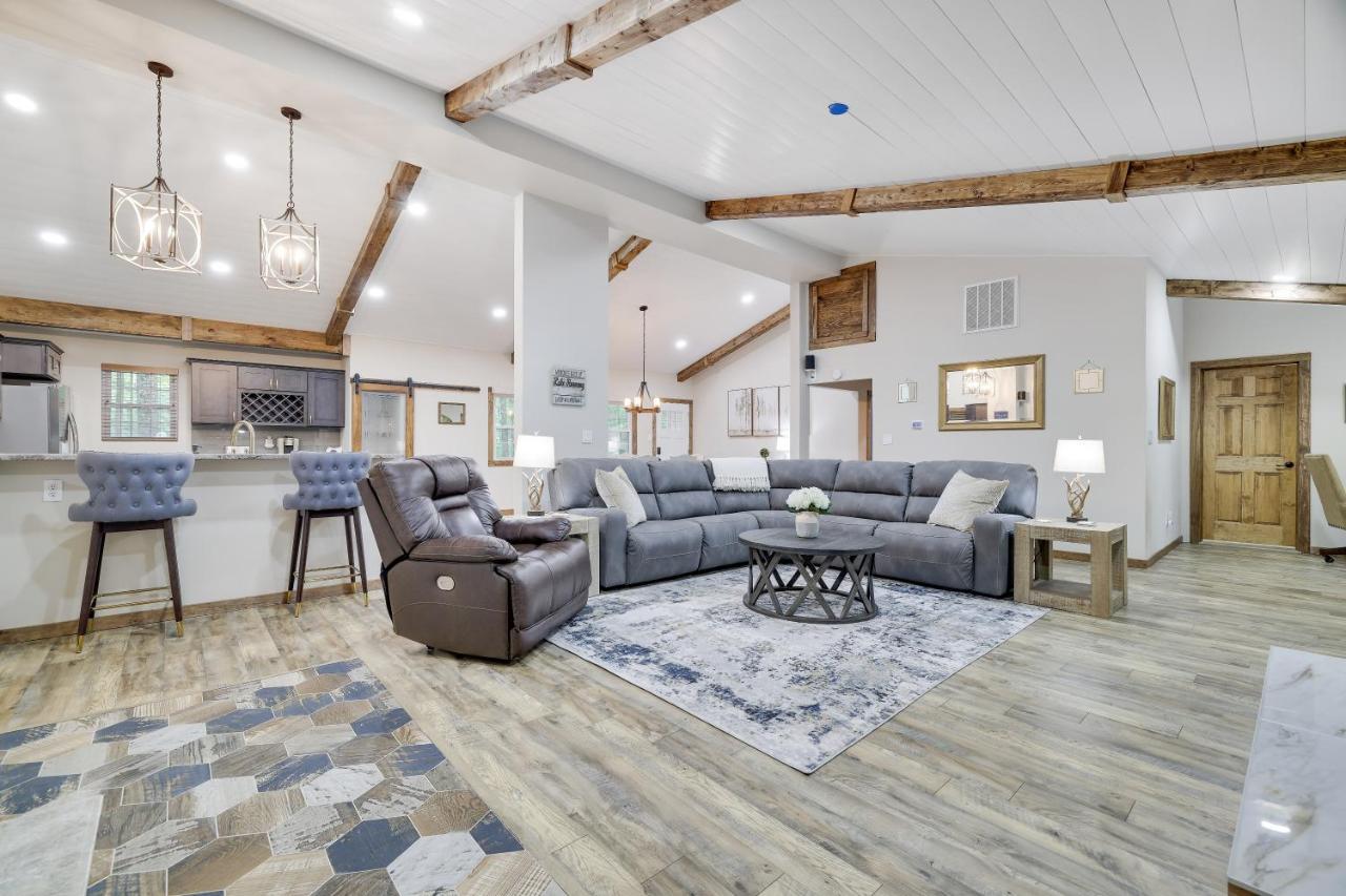 Whiskey Pines Retreat! Single Level Home, Outdoor Firepit, Ac, Bbq! Sleeps 9 In Lake Harmony! المظهر الخارجي الصورة